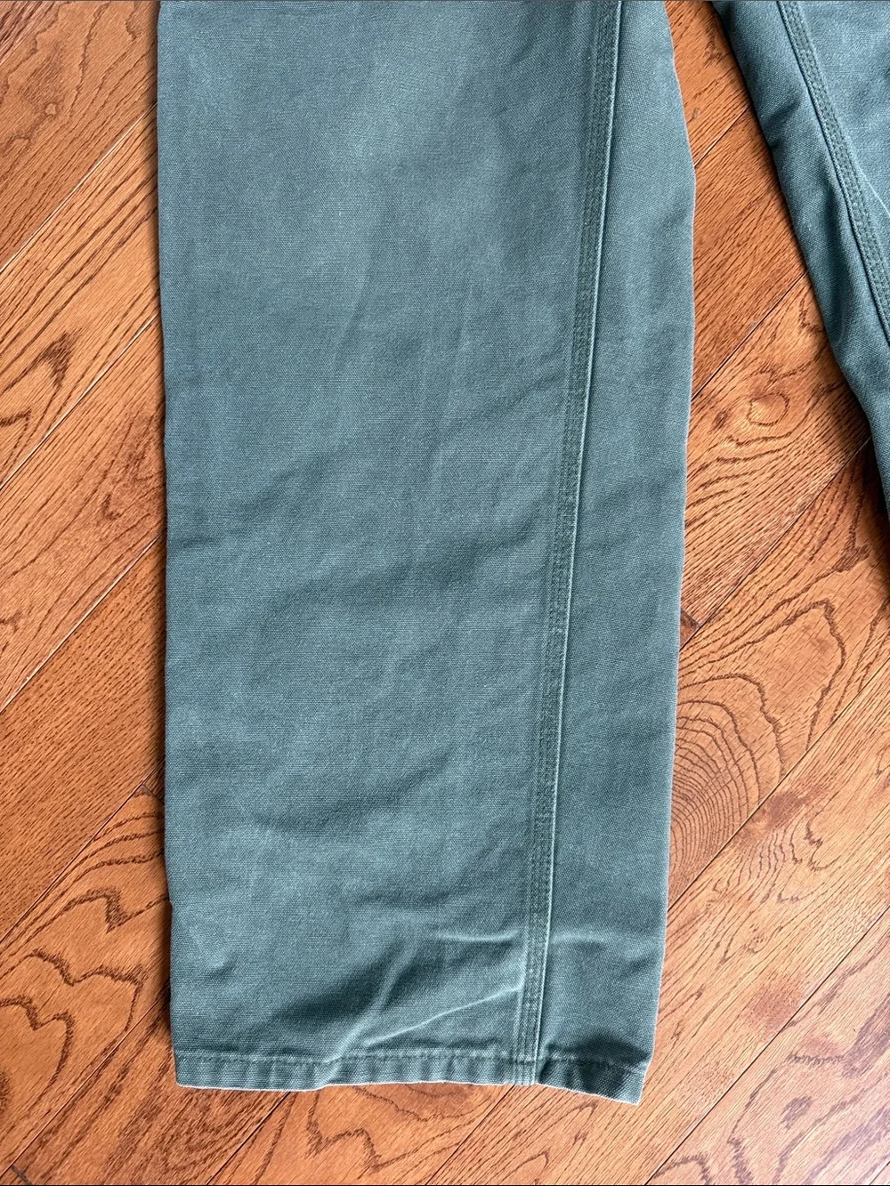 Carhartt Men's Green Work Pants - Durable Canvas Carpenter Trousers